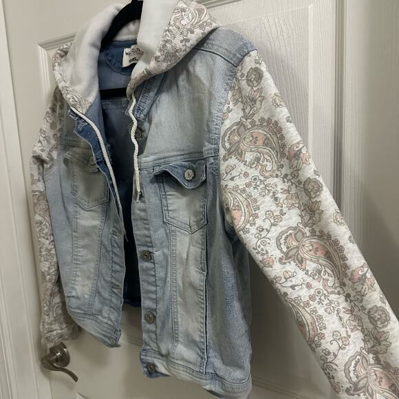 💥Wallflower The Dreamer Fit Knit Sleeve Jacket Junior sz Large Floral Boho denim - Picture 2 of 10